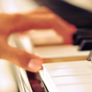 山村乳妇喂奶和偷人
