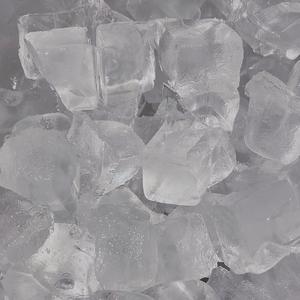 山村乳妇喂奶和偷人
